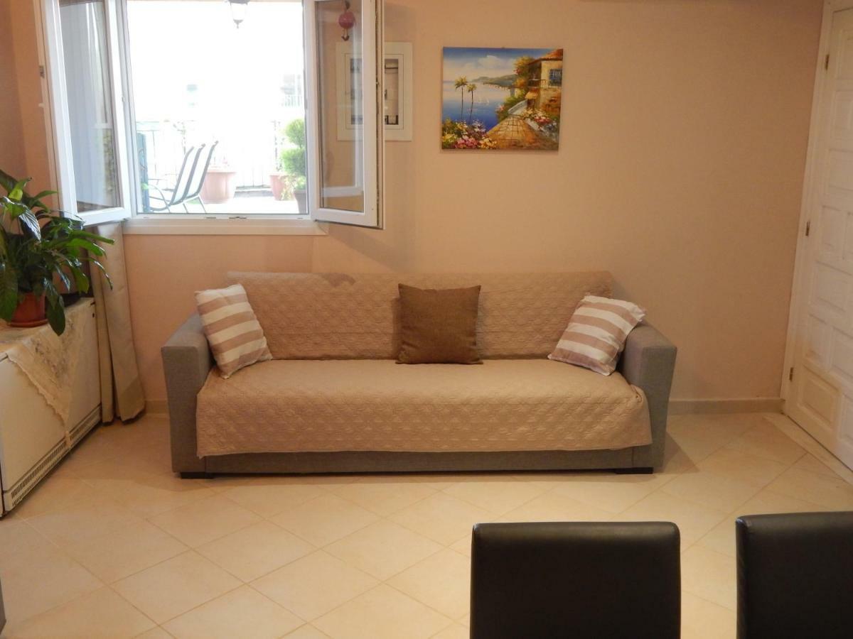 Peters Apartment Corfu (city) Екстер'єр фото